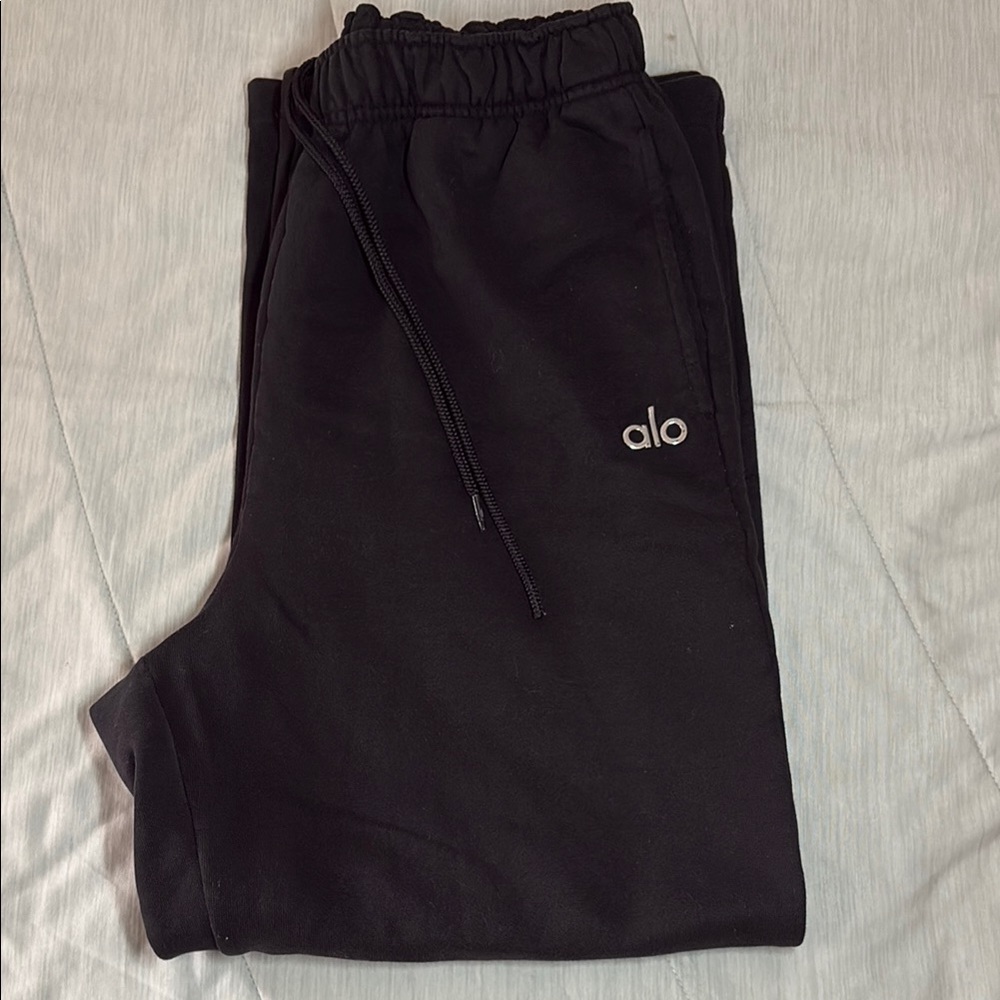 🚨Alo Black Sweatpants Size M